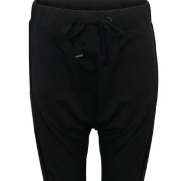 Decjuba D-luxe Jersey Drop Crop Pant - Picture 4 of 7
